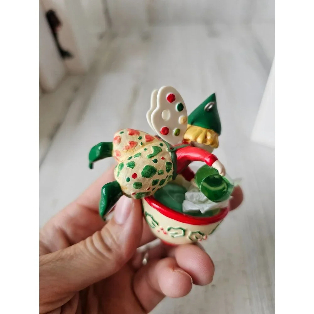 Hallmark Hugh Merry bakers mixing baking ornament‎ new Xmas tree